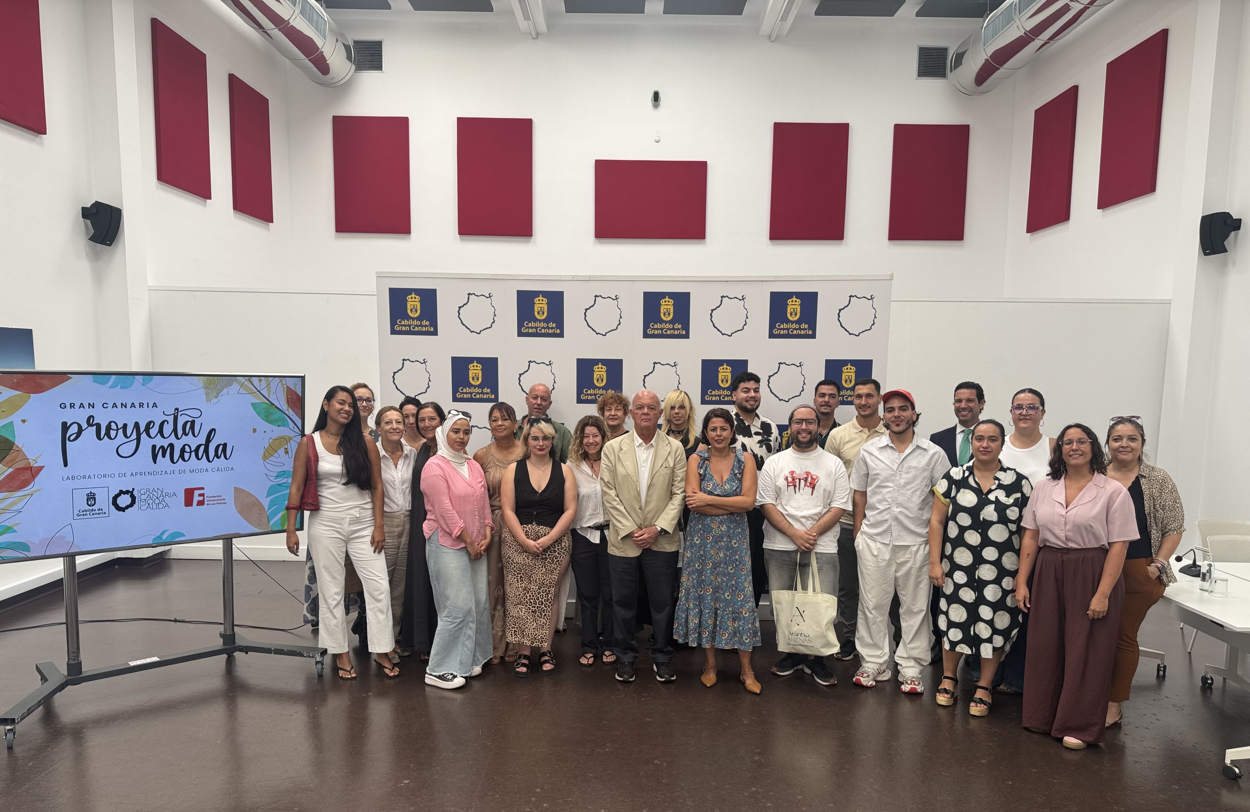 Foto de <p>El Cabildo refuerza su apuesta por la formación, el talento y el futuro tras el éxito de Gran Canaria Proyecta Moda 2025</p>
